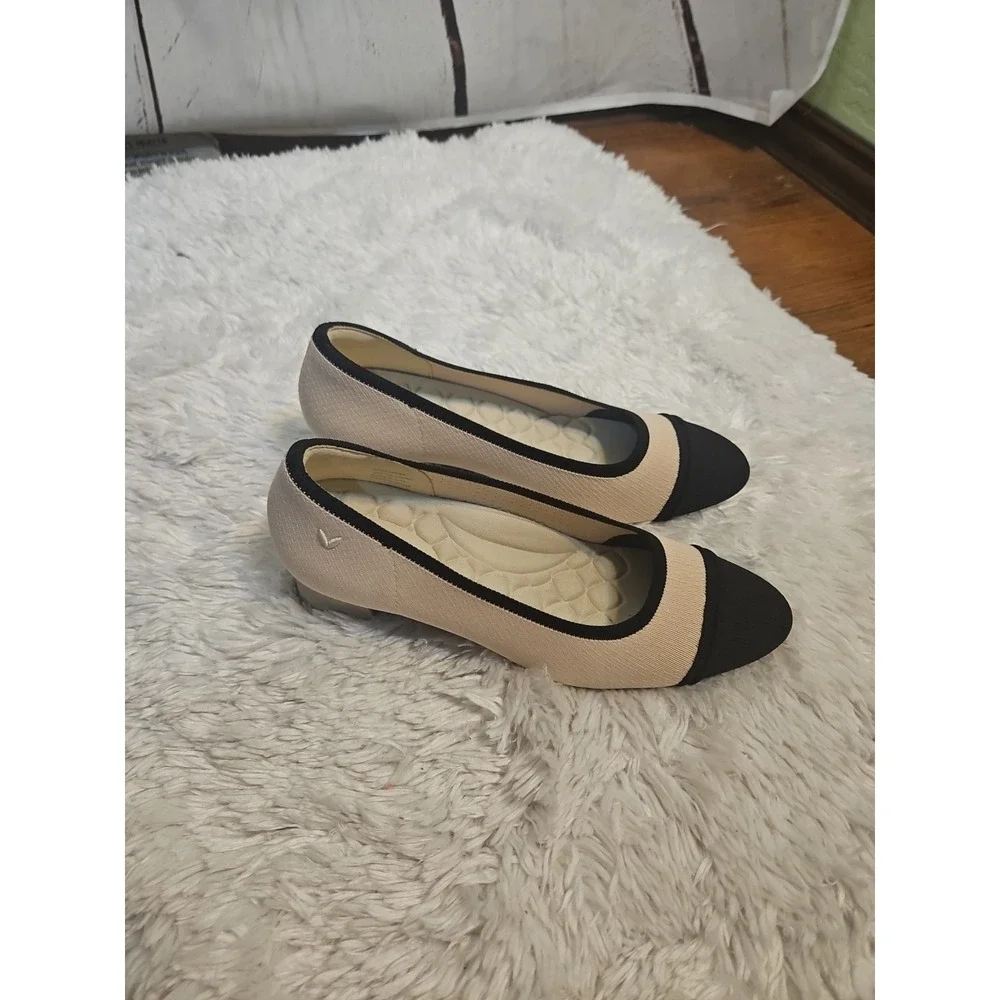 Vivaia Julie Round-Toe‎ Chunky Heels Beige Black Women's ARCH Pro  Size 8.5 - Picture 3 of 12